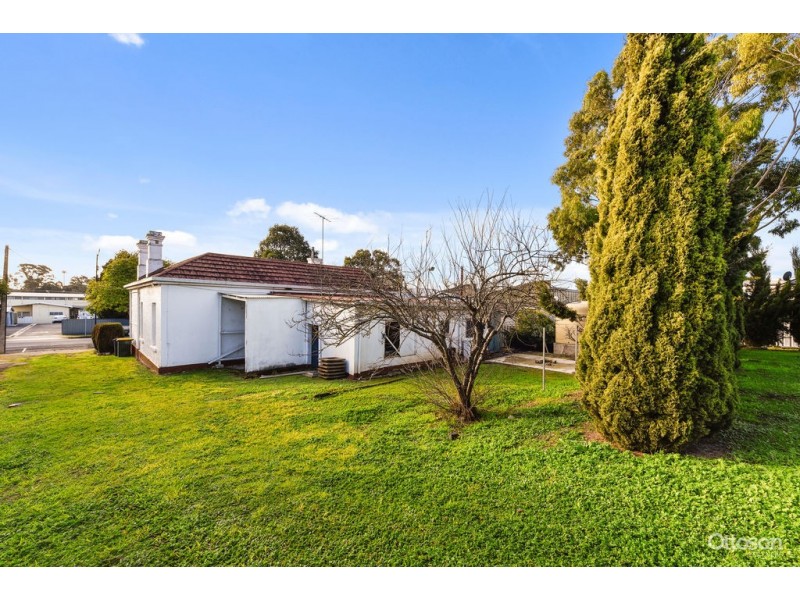 8 Robertson Street, Naracoorte SA 5271
