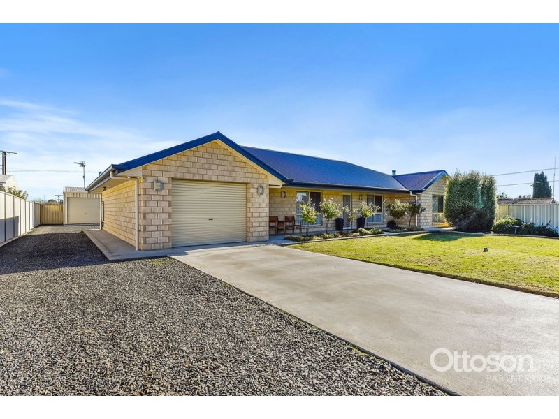 2 Pallant Close, Naracoorte SA 5271
