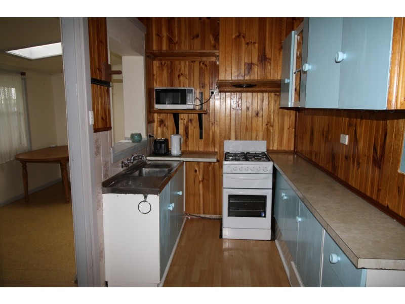 11 Rule Street, Naracoorte SA 5271