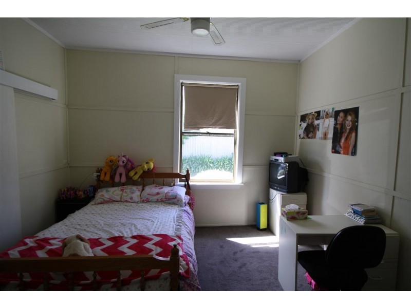 27 Livingston Street, Naracoorte SA 5271