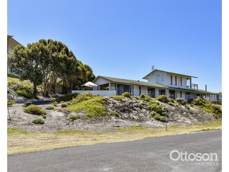 29 Lake Road, Robe SA 5276