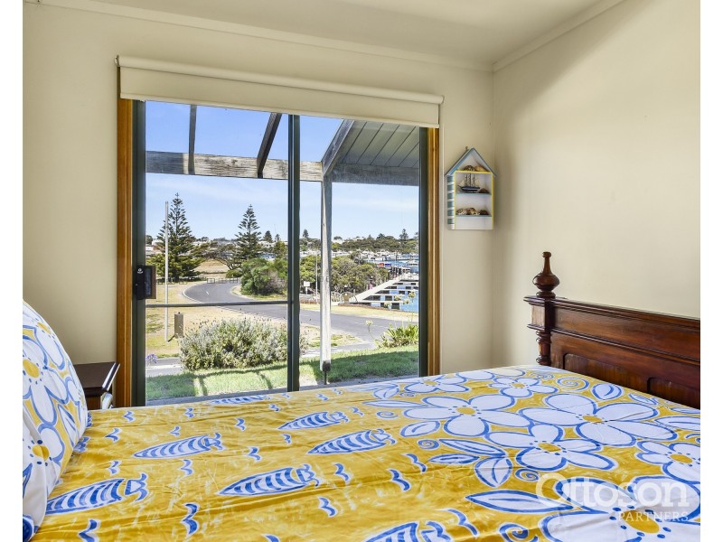 29 Lake Road, Robe SA 5276