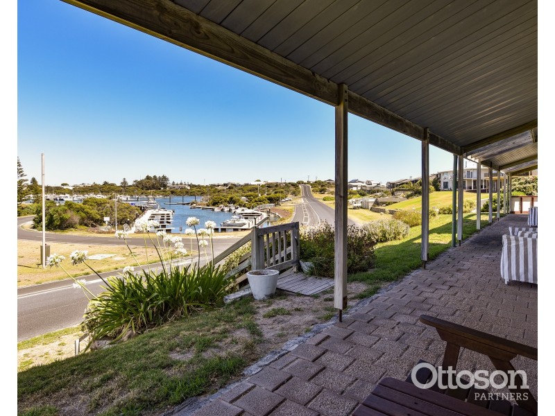 29 Lake Road, Robe SA 5276