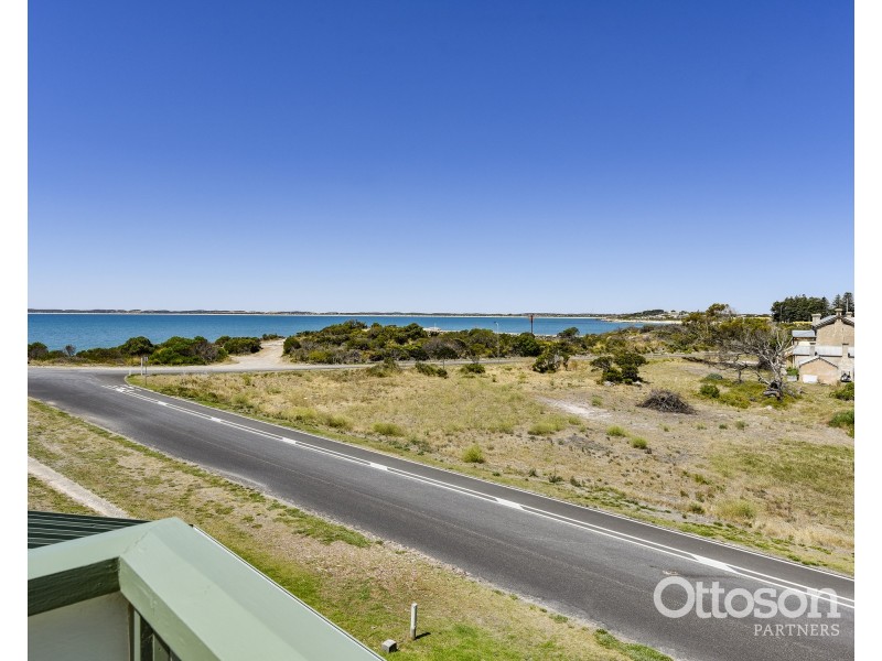 29 Lake Road, Robe SA 5276