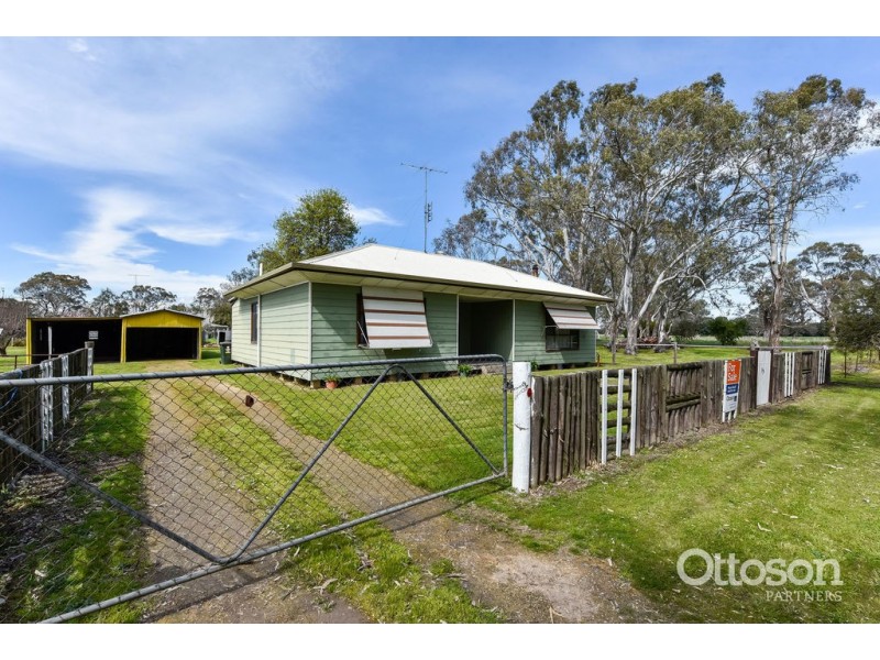 15 Lacey Drive, Kybybolite SA 5262