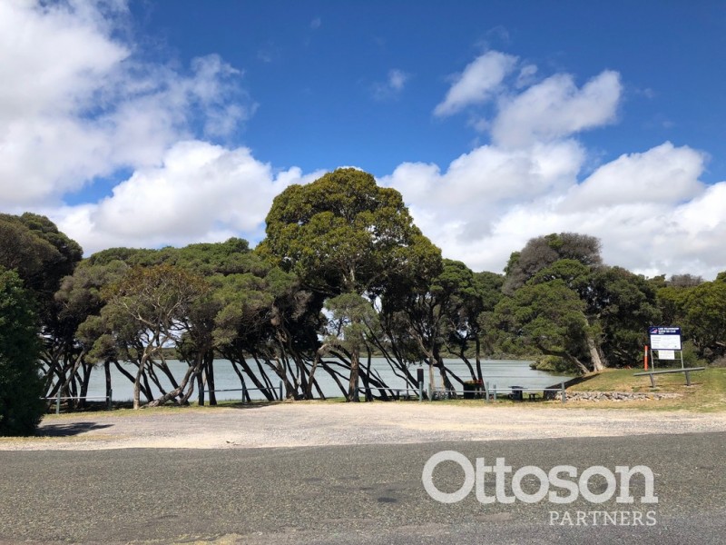 8 Lakeside Tce, Robe SA 5276