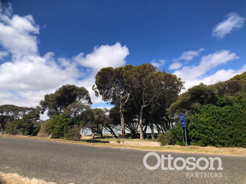 8 Lakeside Tce, Robe SA 5276