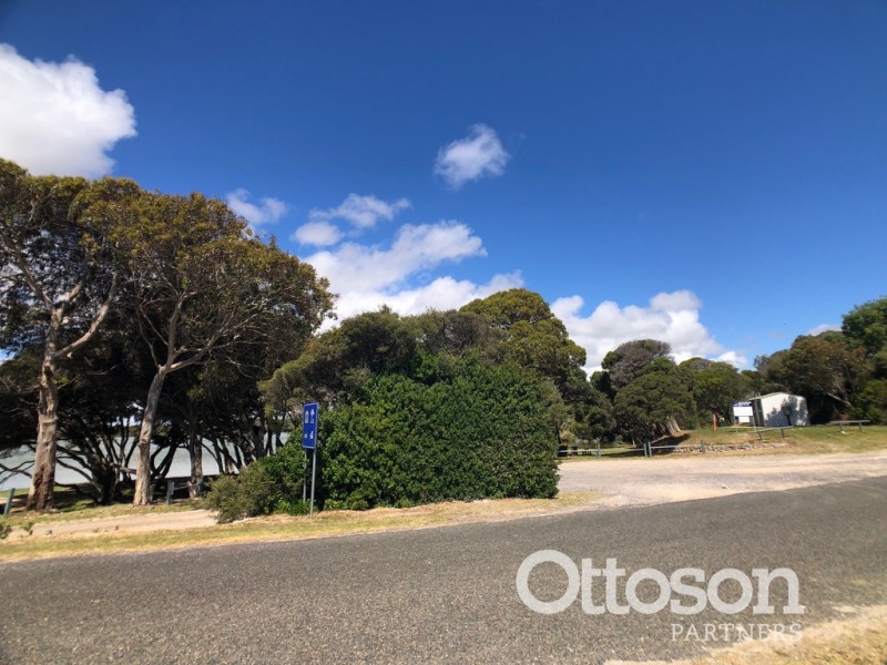 8 Lakeside Tce, Robe SA 5276