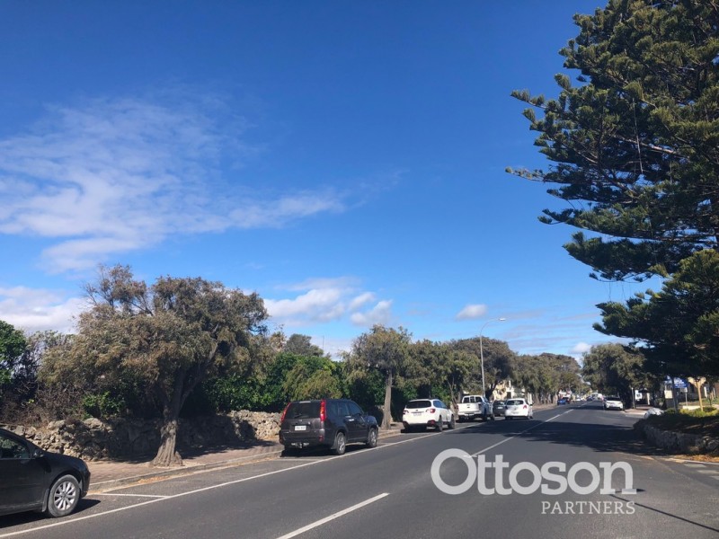 8 Lakeside Tce, Robe SA 5276
