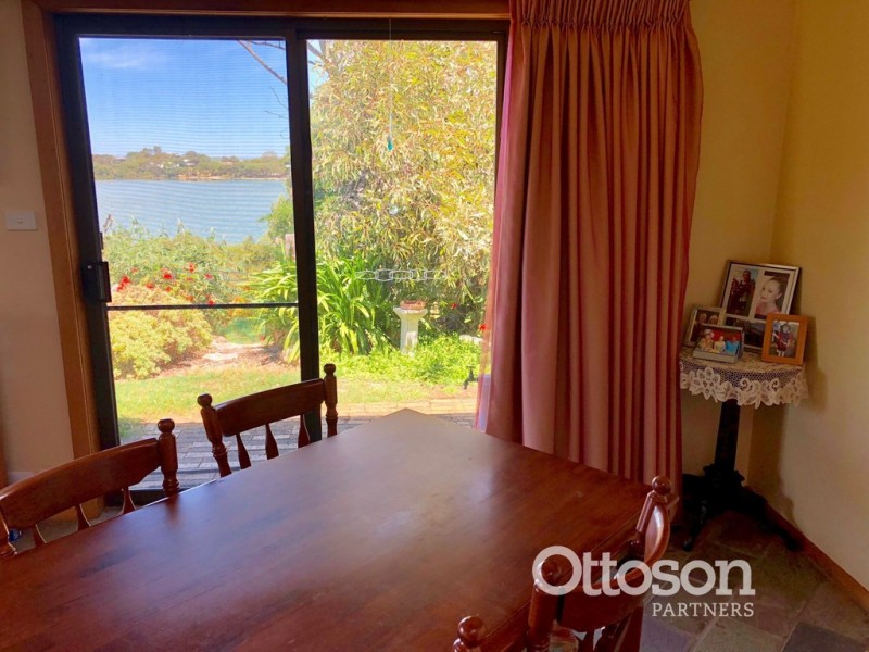 8 Barrowmans Drive, Robe SA 5276