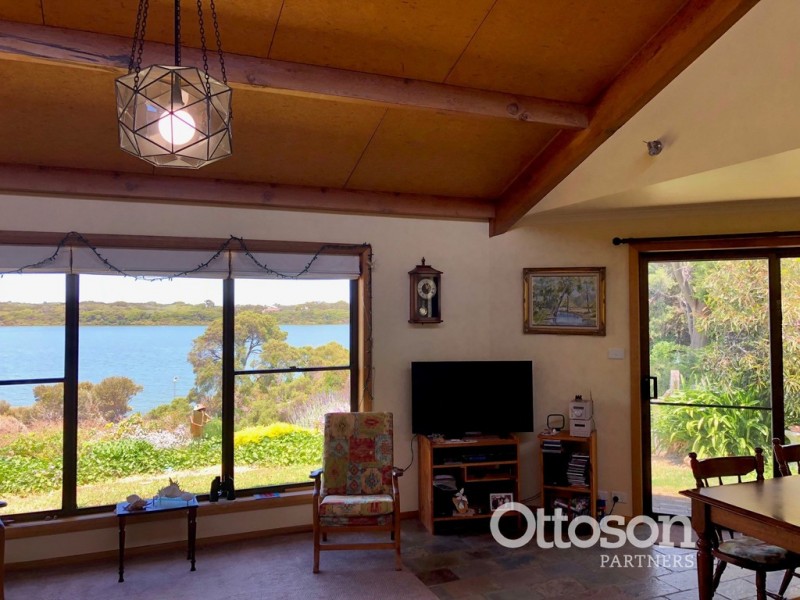 8 Barrowmans Drive, Robe SA 5276