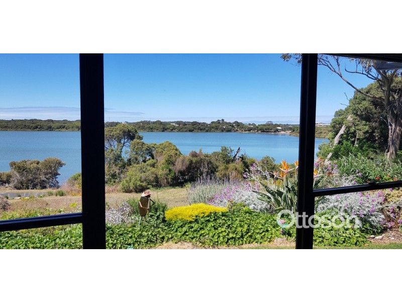 8 Barrowmans Drive, Robe SA 5276