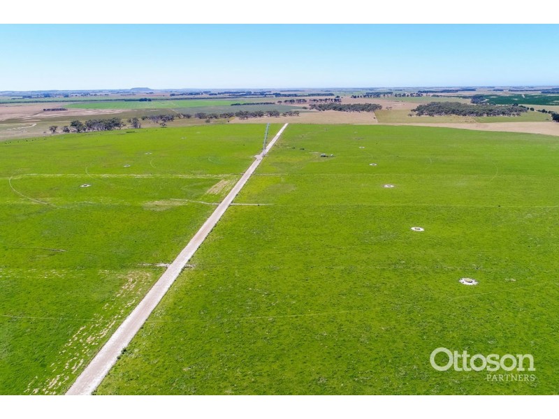 101 Glynns, Galpin and Trevoert Roads, Mount Gambier SA 5291