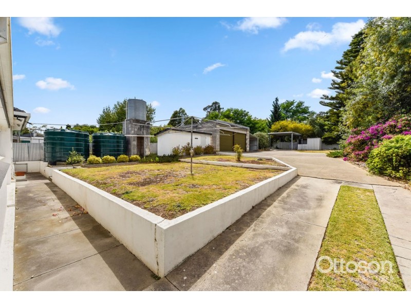 137 Jenkins Terrace, Naracoorte SA 5271