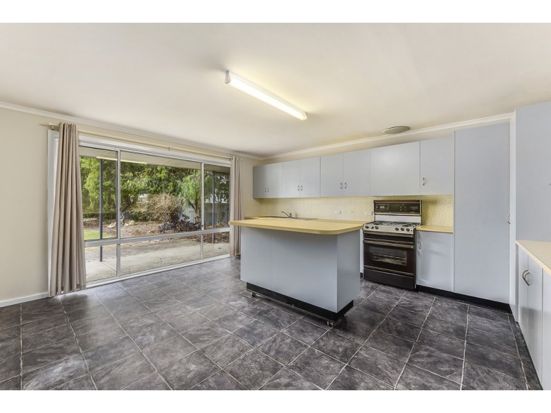 33 Kingston Avenue, Naracoorte SA 5271