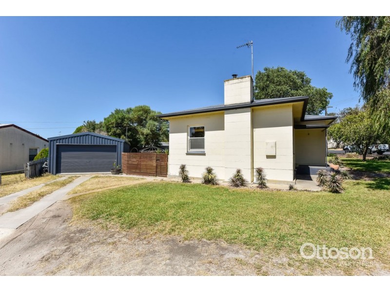 61 Memorial Drive, Naracoorte SA 5271