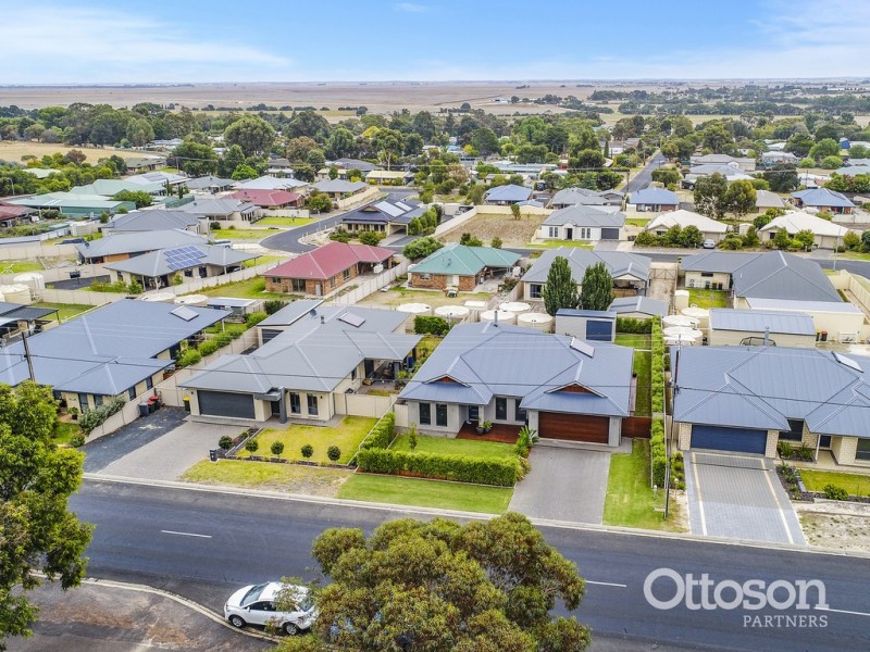 100 Cedar Avenue, Naracoorte SA 5271