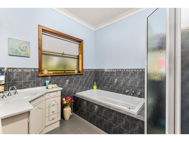 11183 Riddoch Highway, Naracoorte SA 5271