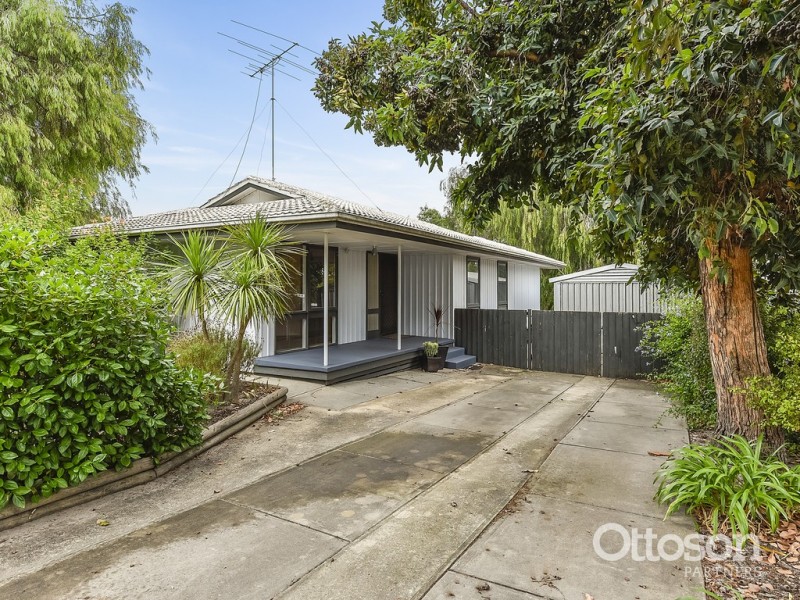 82 Cedar Avenue, Naracoorte SA 5271