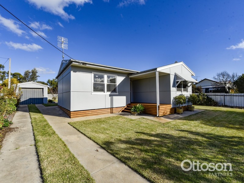16 Ash Grove, Lucindale SA 5272