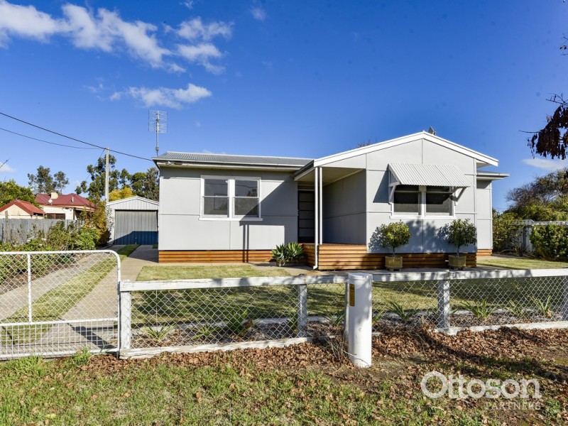 16 Ash Grove, Lucindale SA 5272