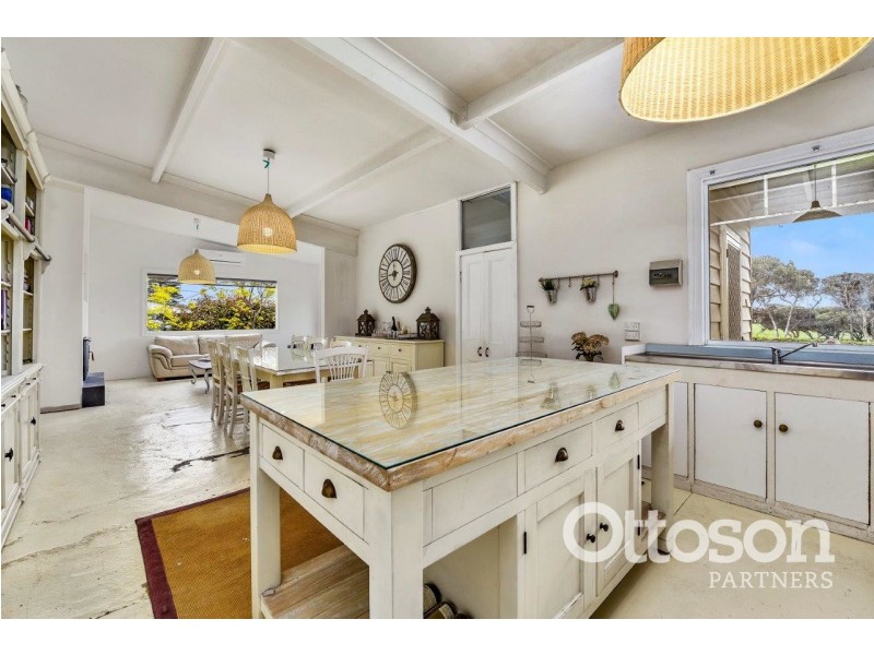 28 Railway Tce, Beachport SA 5280