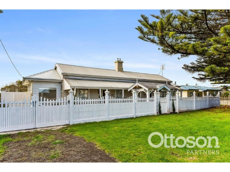 28 Railway Tce, Beachport SA 5280