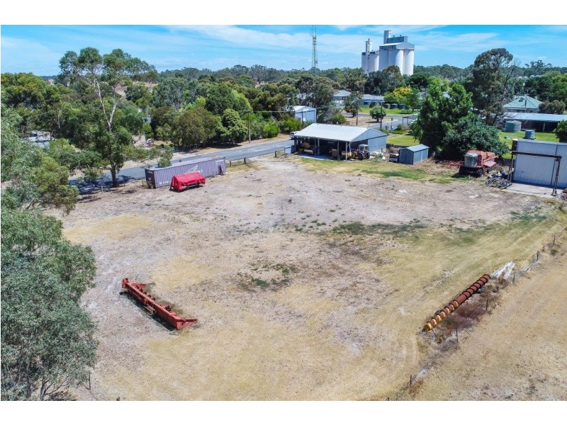 . Second and Third Streets, Frances SA 5262