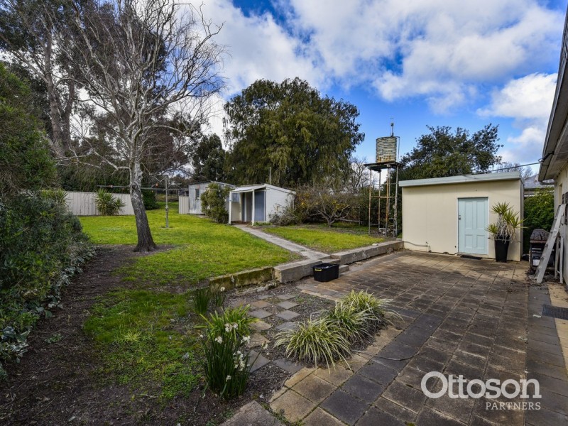 77 Gordon Street, Naracoorte SA 5271