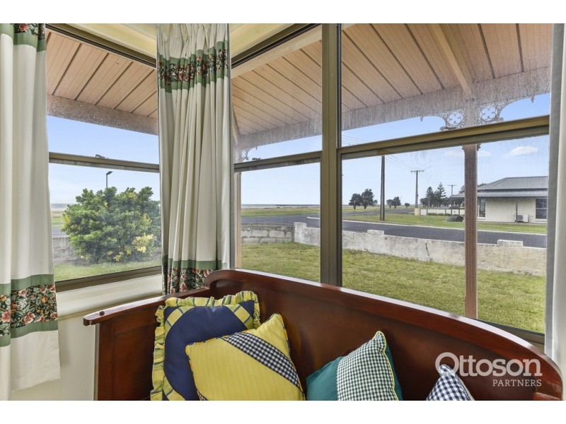 12 Marine Parade, Kingston Se SA 5275