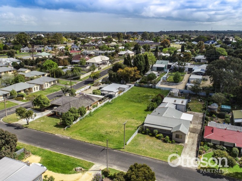 13 Second Avenue, Naracoorte SA 5271