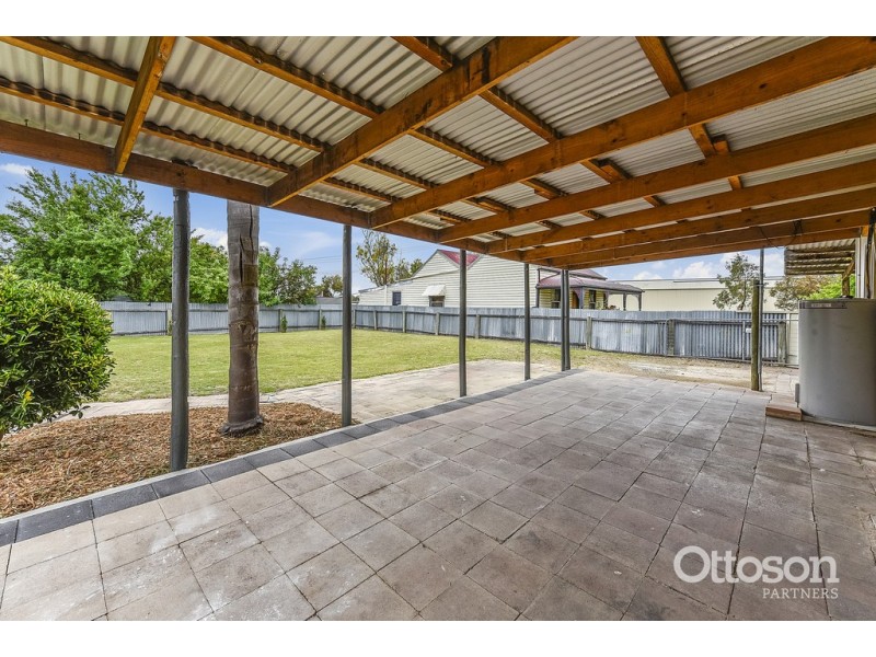33 Sandstone Avenue, Naracoorte SA 5271