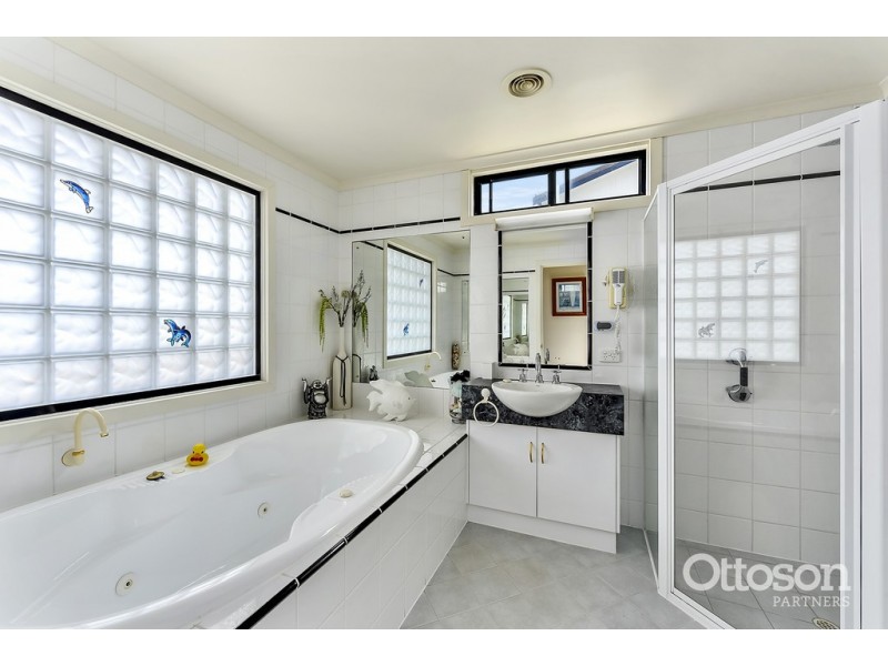 2/15 Lakeside Court, Robe SA 5276