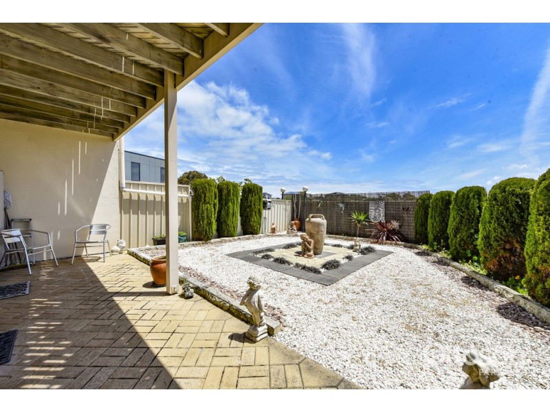 2/15 Lakeside Court, Robe SA 5276