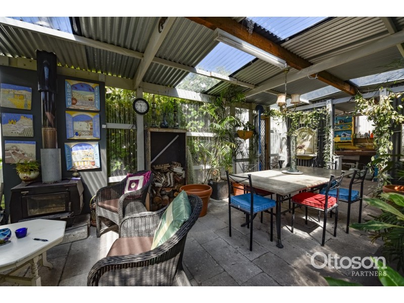 8 Cape Thomas Cres, Boatswain Point SA 5275