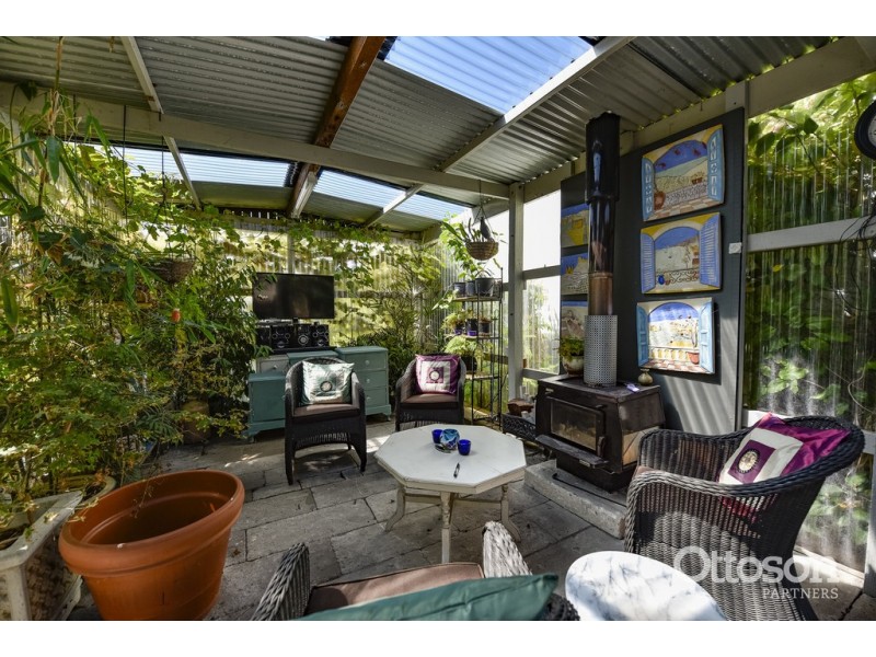 8 Cape Thomas Cres, Boatswain Point SA 5275