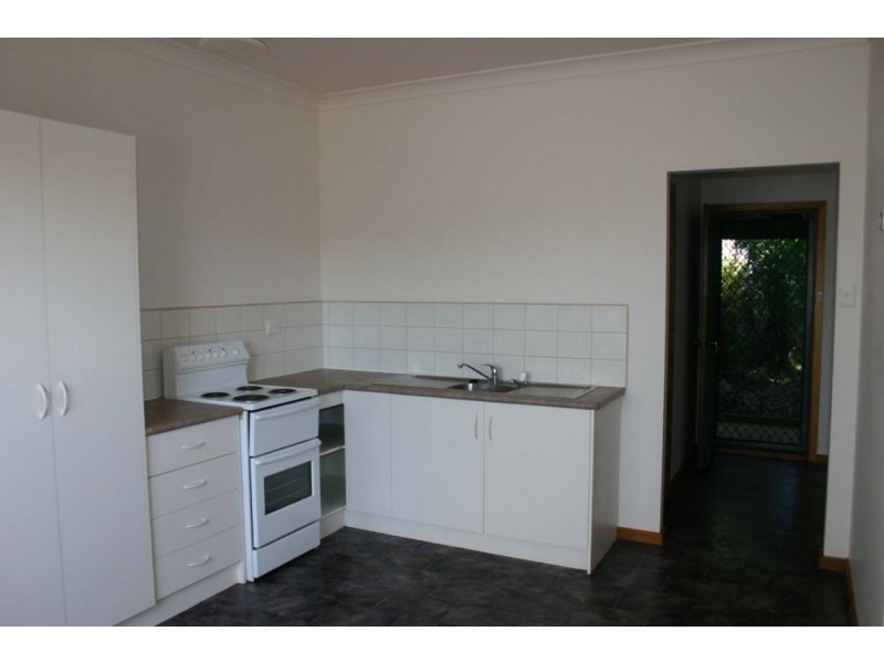 2/32 Southern Ports Highway, Robe SA 5276