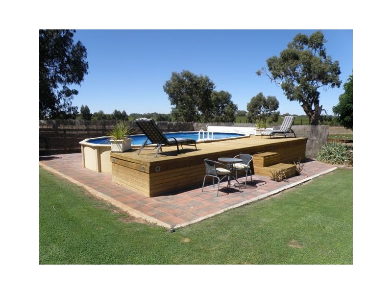 25 Pinkerton Road, Naracoorte SA 5271