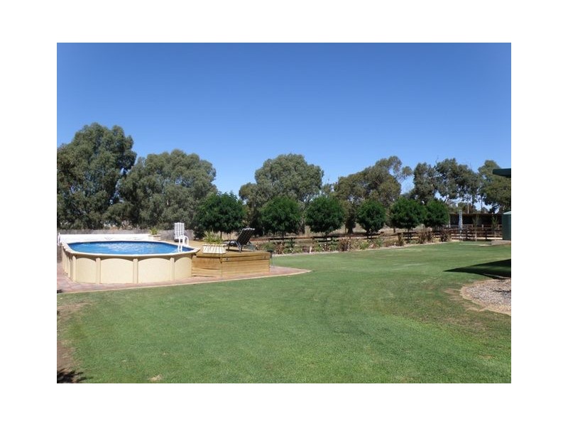 25 Pinkerton Road, Naracoorte SA 5271