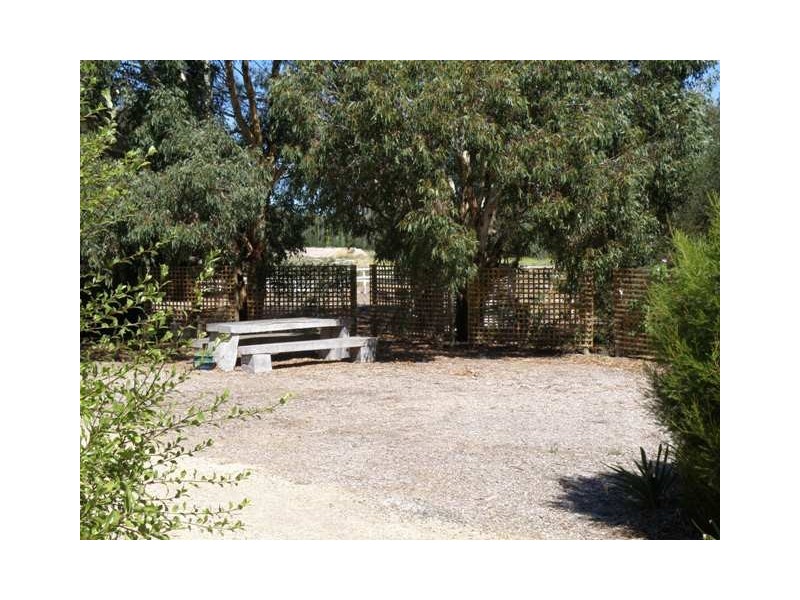 25 Pinkerton Road, Naracoorte SA 5271