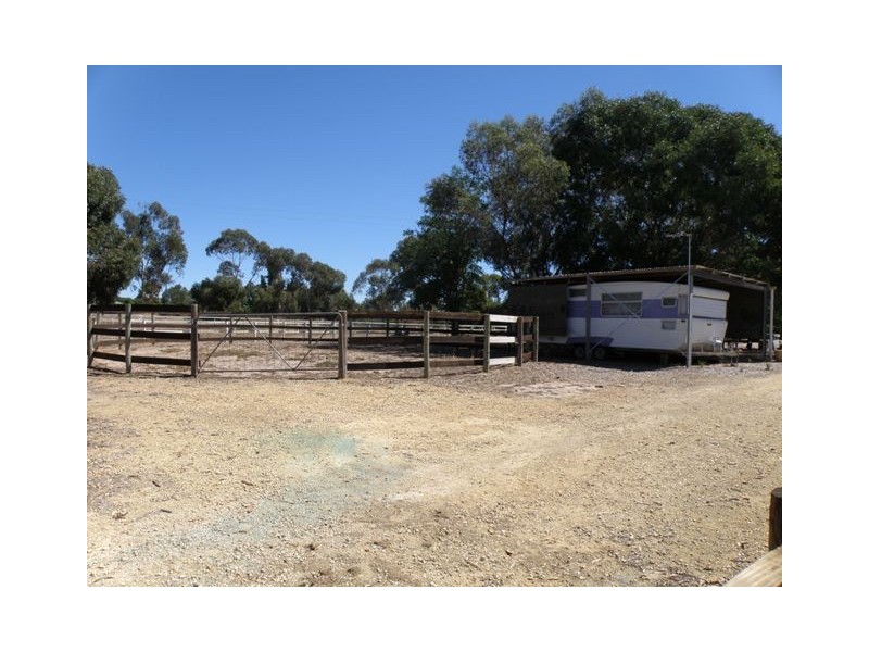 25 Pinkerton Road, Naracoorte SA 5271