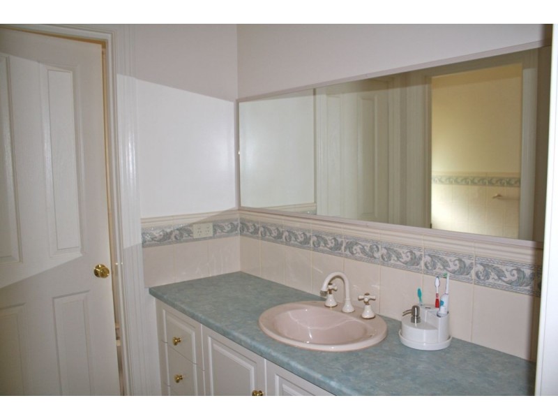 8 Gum Avenue, Naracoorte SA 5271