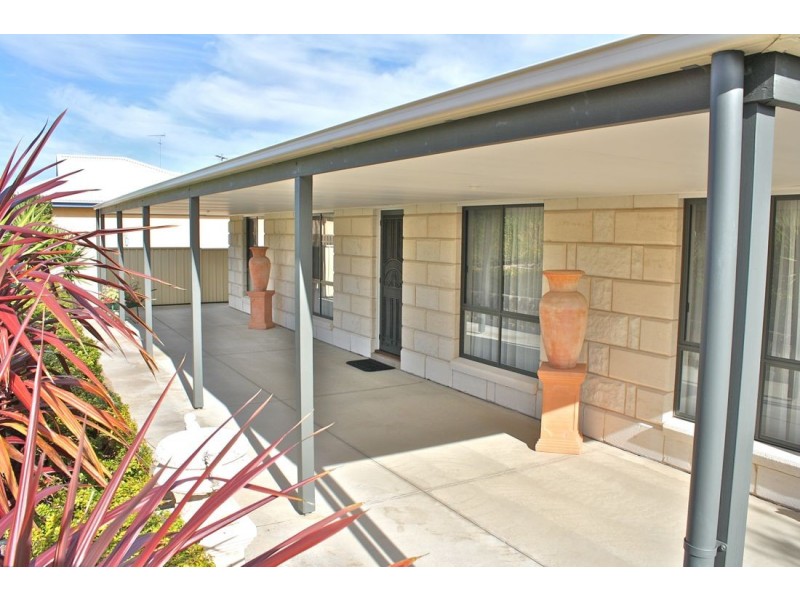 112 Cedar Avenue, Naracoorte SA 5271