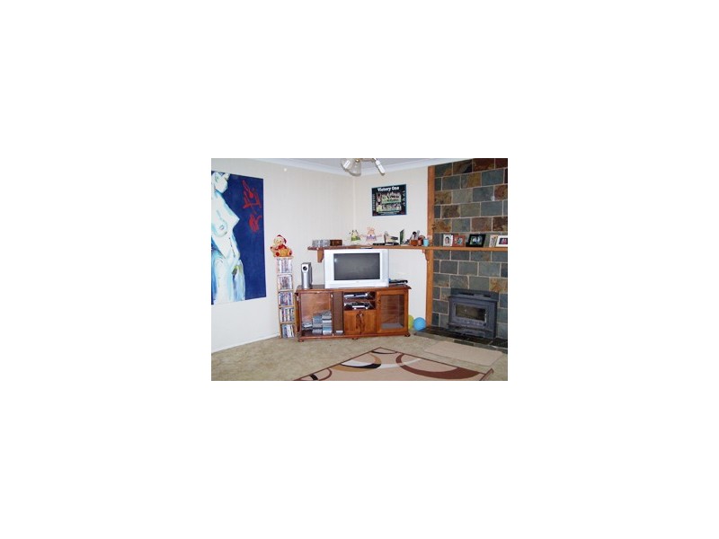 40 Wallace Street, Apsley VIC 3319