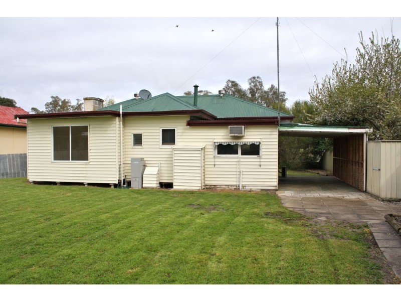 35 Caves Road, Naracoorte SA 5271