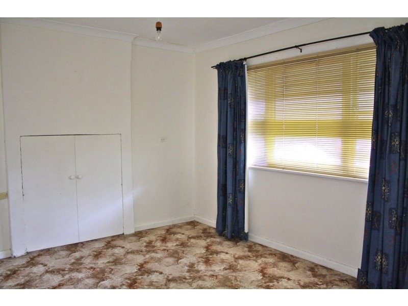 35 Caves Road, Naracoorte SA 5271