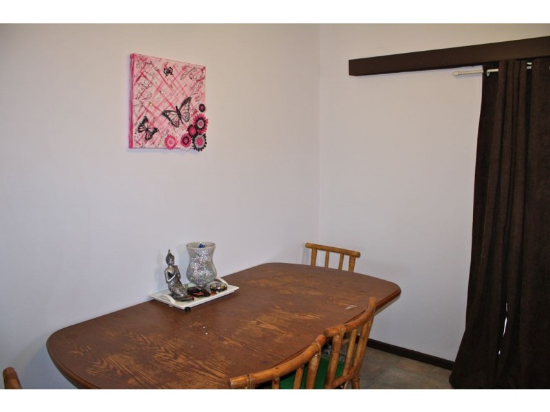 25 Caves Road, Naracoorte SA 5271