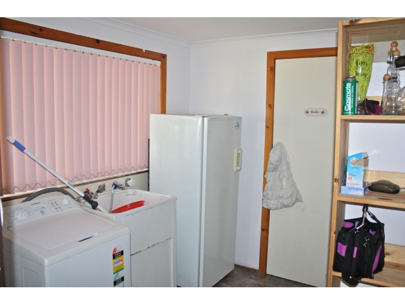 25 Caves Road, Naracoorte SA 5271