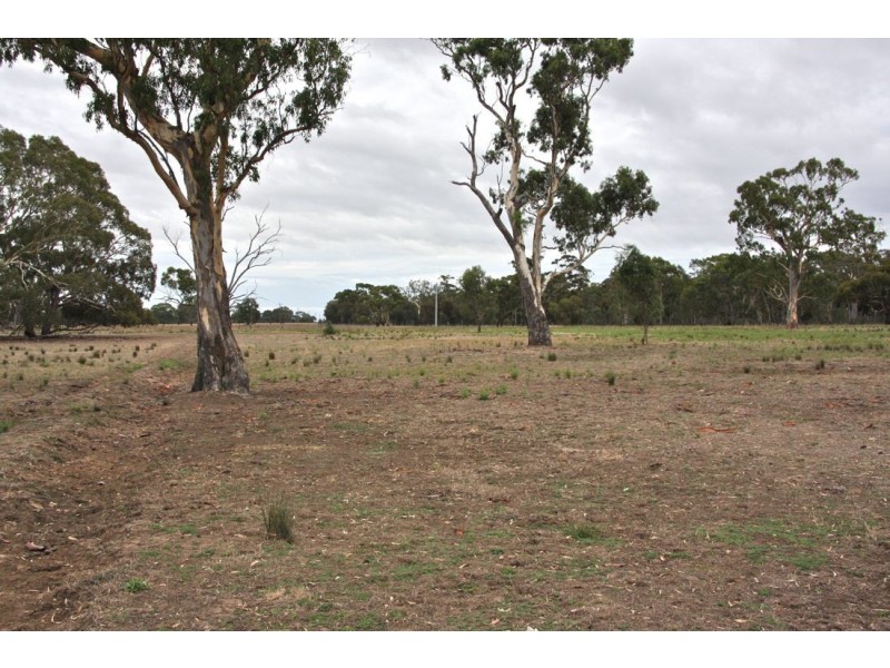 xx Wombelano – Charam Road, Edenhope VIC 3318