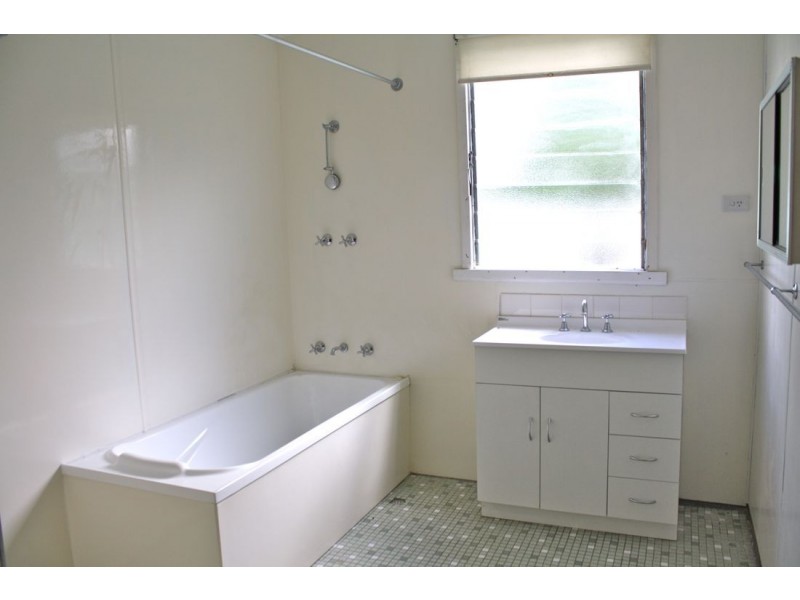 1a Jenkins Tce, Naracoorte SA 5271